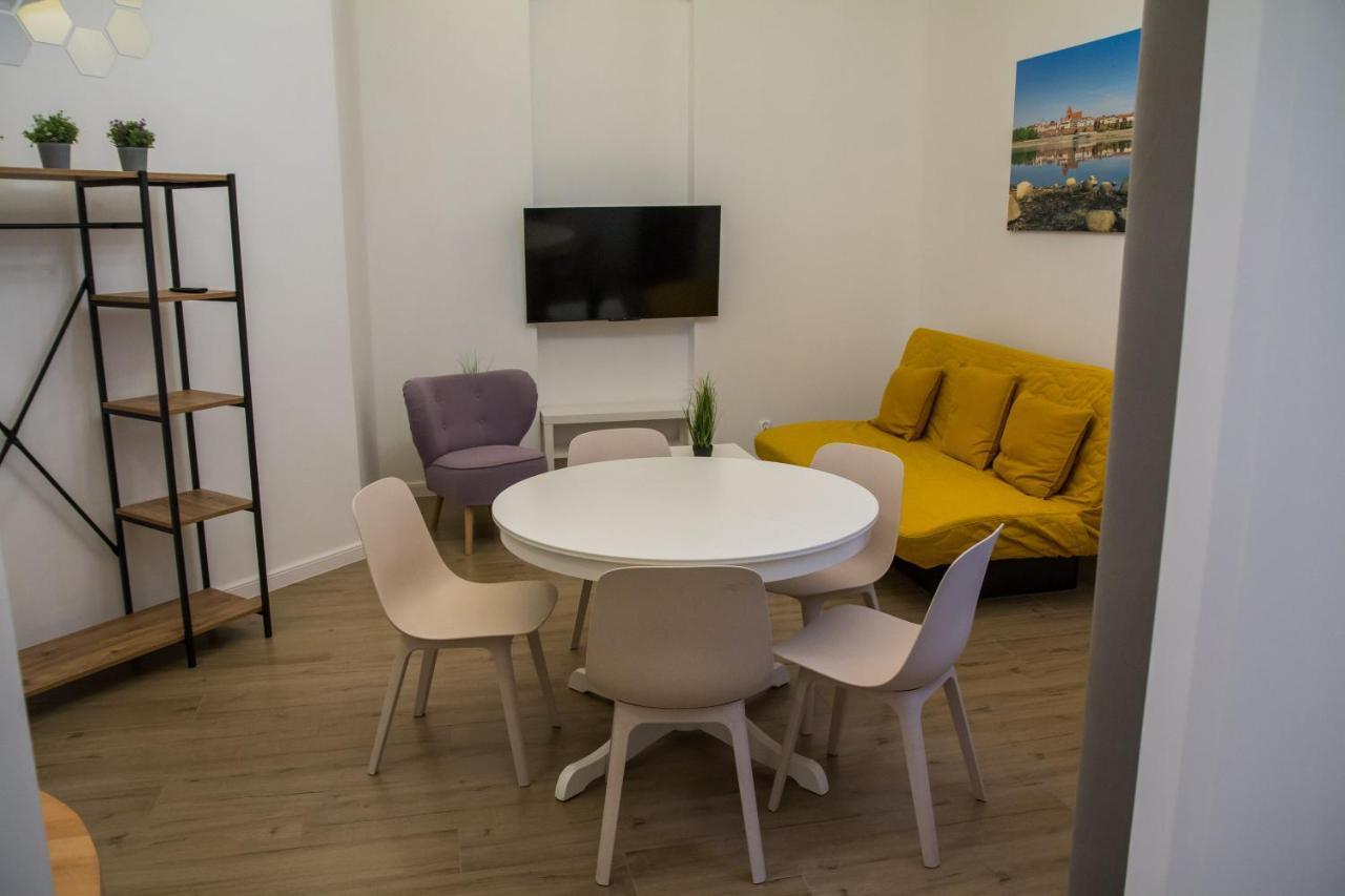 P&m By Rentoom Apartment Torun