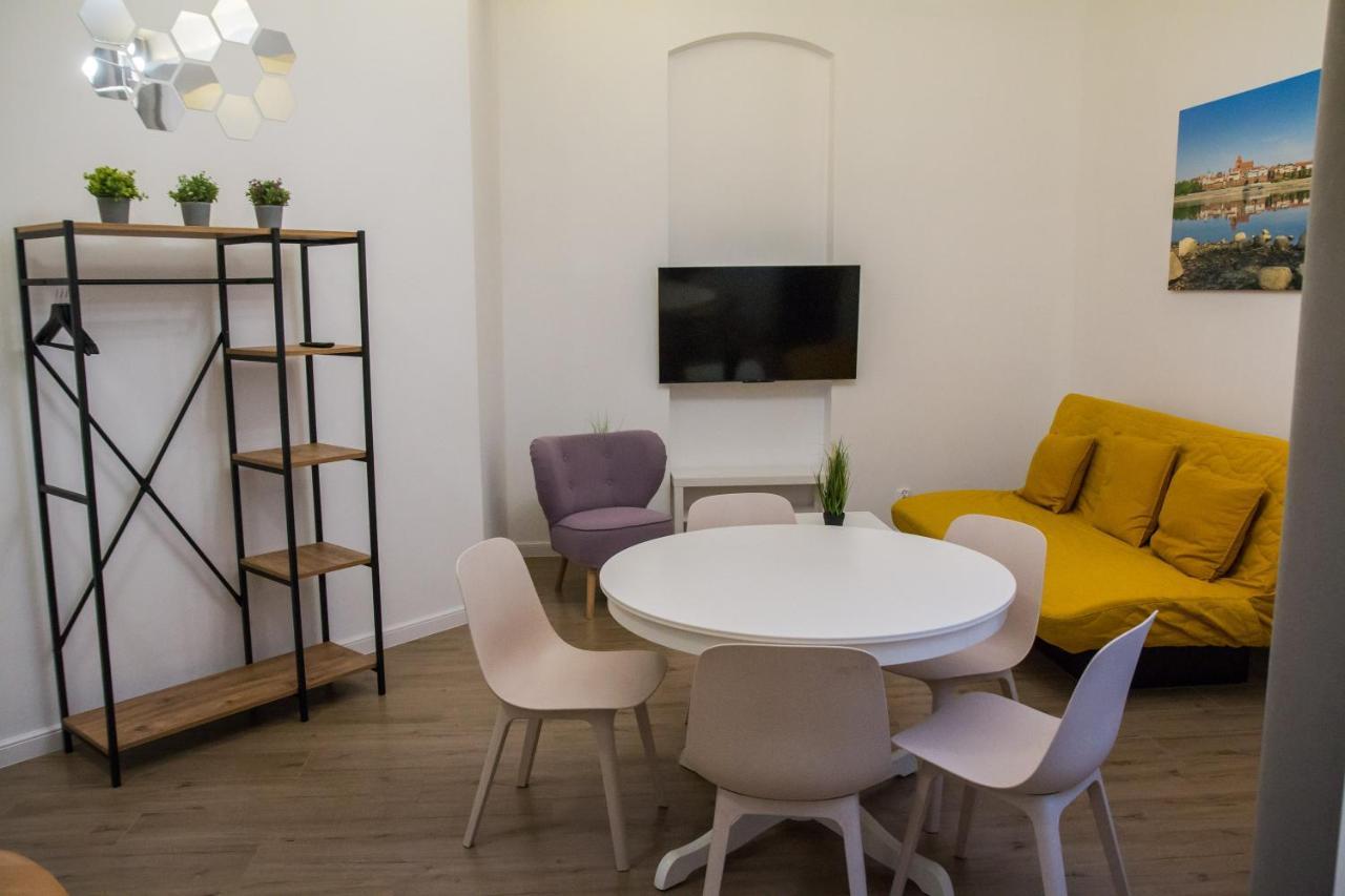Apartment P&m By Rentoom Torun